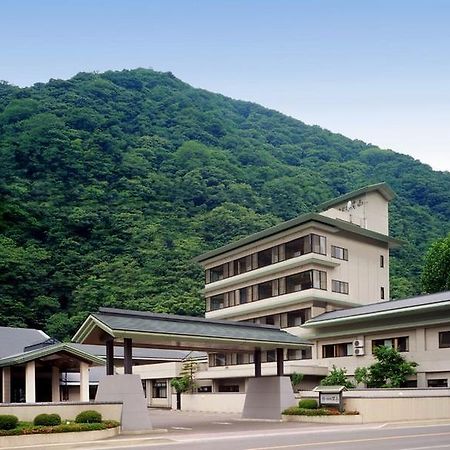 Ryokan Kinranso Hanayama Koriyama  Extérieur photo