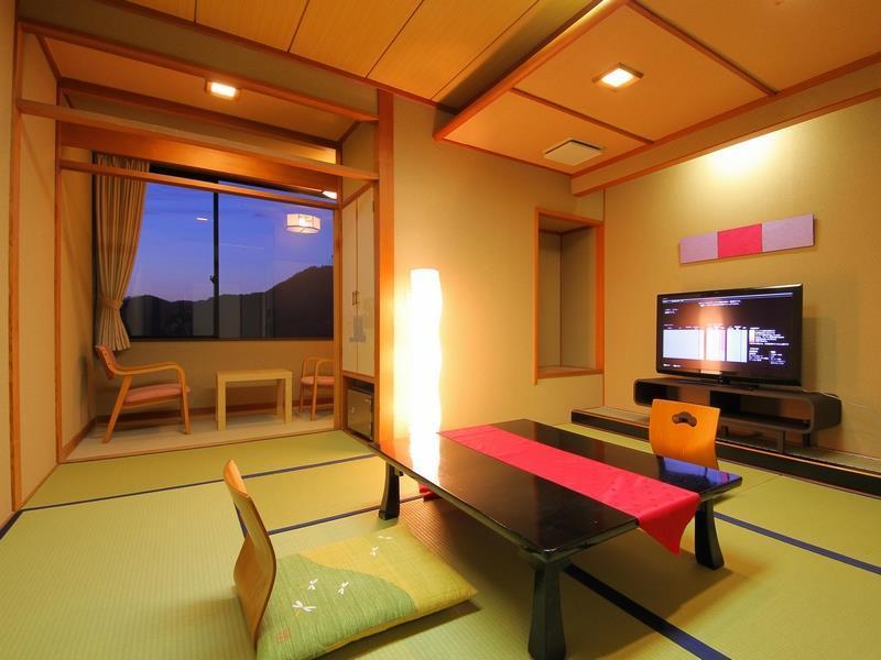 Ryokan Kinranso Hanayama Koriyama  Extérieur photo
